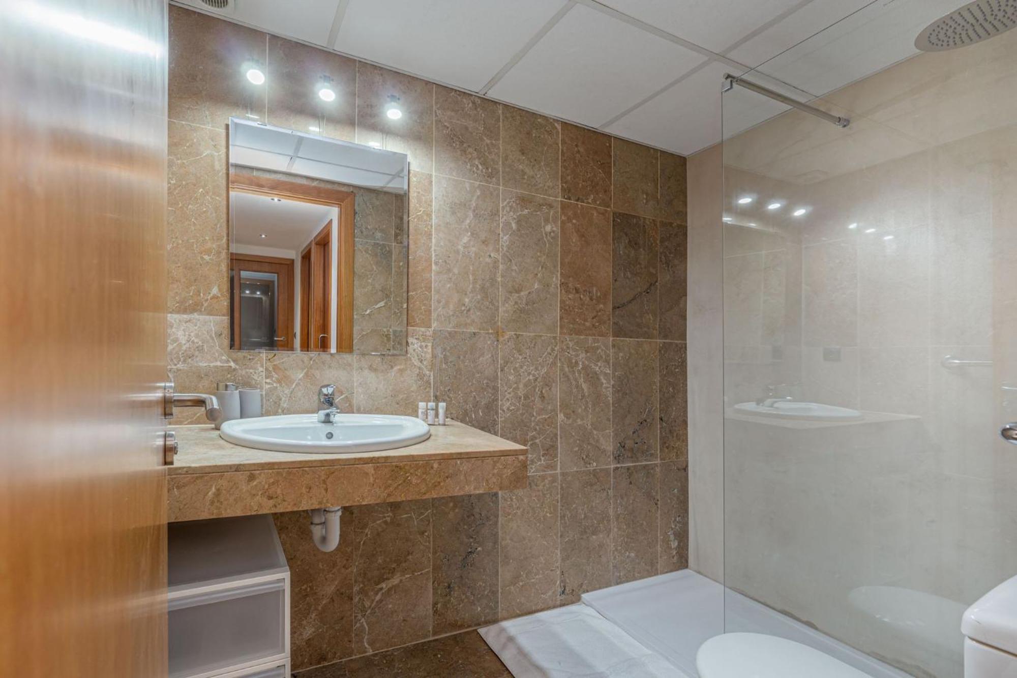 Milenial Marinapark - A Pie De Playa Con Piscina Y Parking *