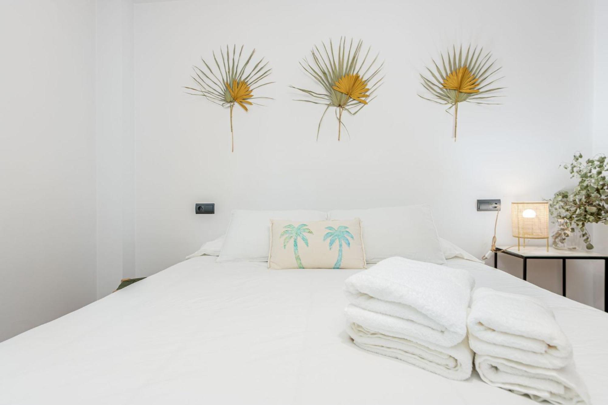 Apartment Milenial Marinapark - A Pie De Playa Con Piscina Y Parking Roses